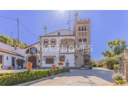 Bauernhaus zum Kauf 1.290.000 € 8 Zimmer 645 m² 2.580 m² Grundstück Arenys de Mar 08350