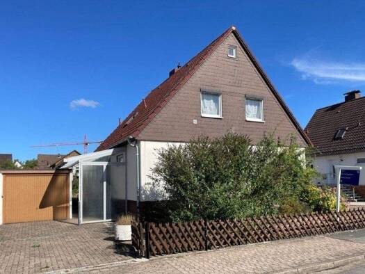 Einfamilienhaus zur Versteigerung 180.000 € 4 Zimmer 125 m² 592 m² Grundstück frei ab sofort Im Flöthe 18 Kirchohsen Emmerthal 31860