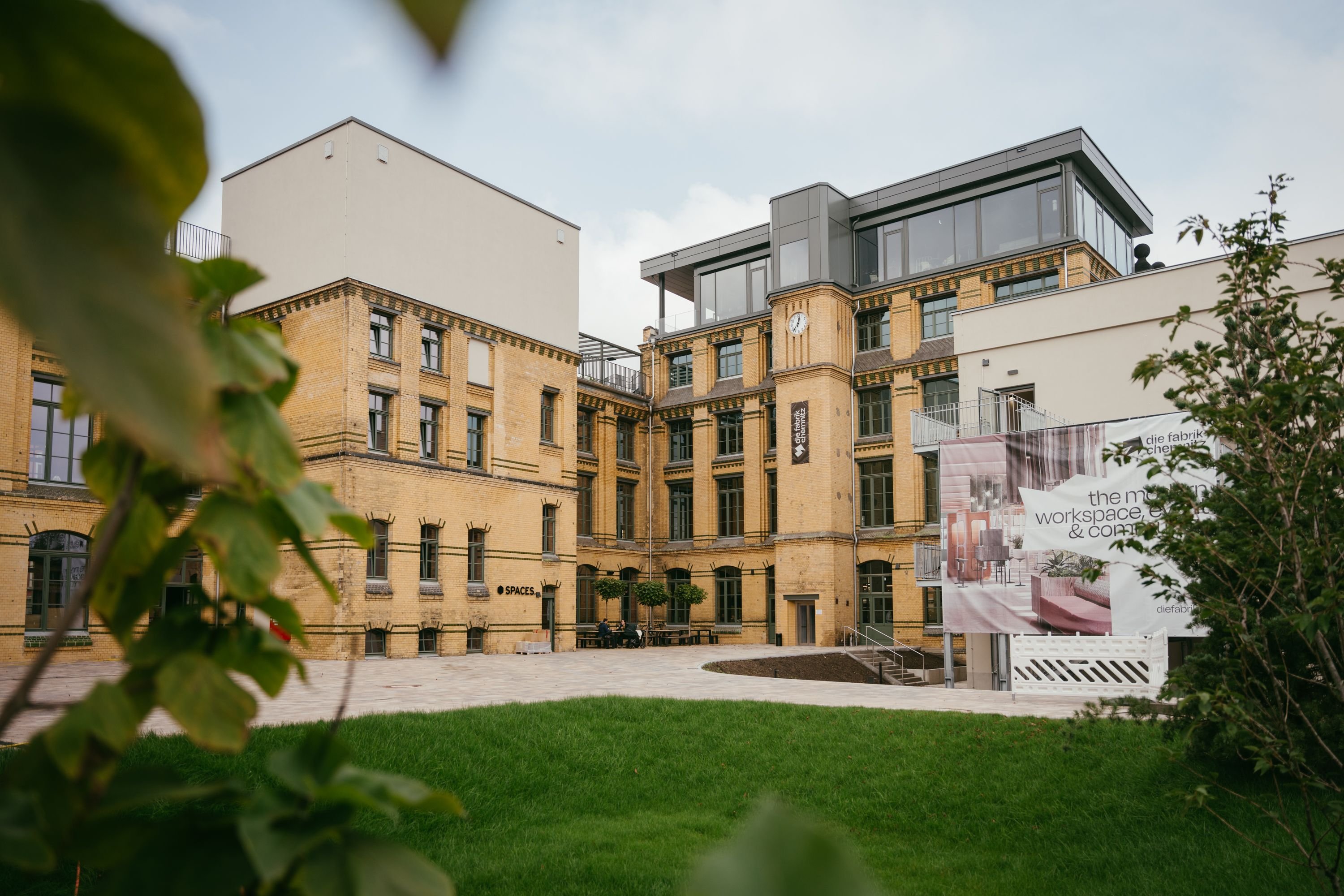 Büro-/Praxisfläche zur Miete provisionsfrei 3.306 € 228 m²<br/>Bürofläche Kappel 820 Chemnitz 09116