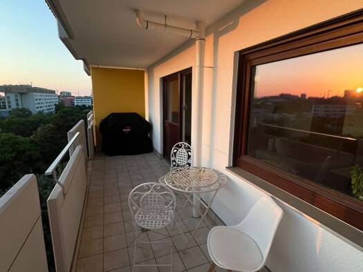 Wohnung zur Miete 1.200 € 3,5 Zimmer 97 m² Geschoss 7/13 frei ab 01.10.2026 Südweststadt Südweststadt 76137