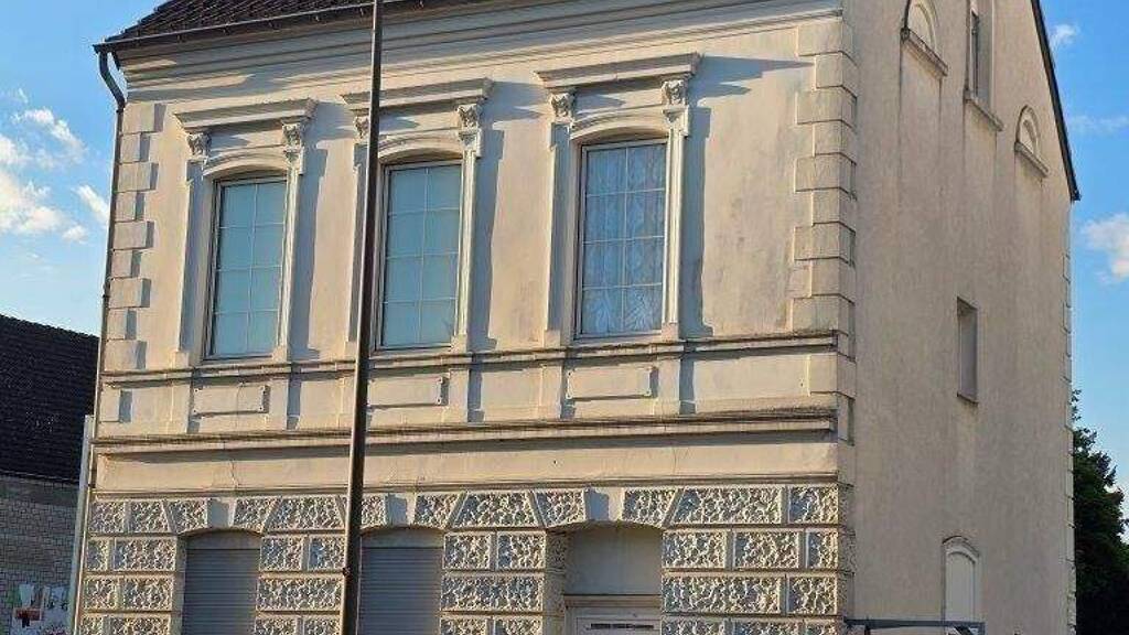 Wunderschöner Altbau, trifft auf modernen Komfort!!!