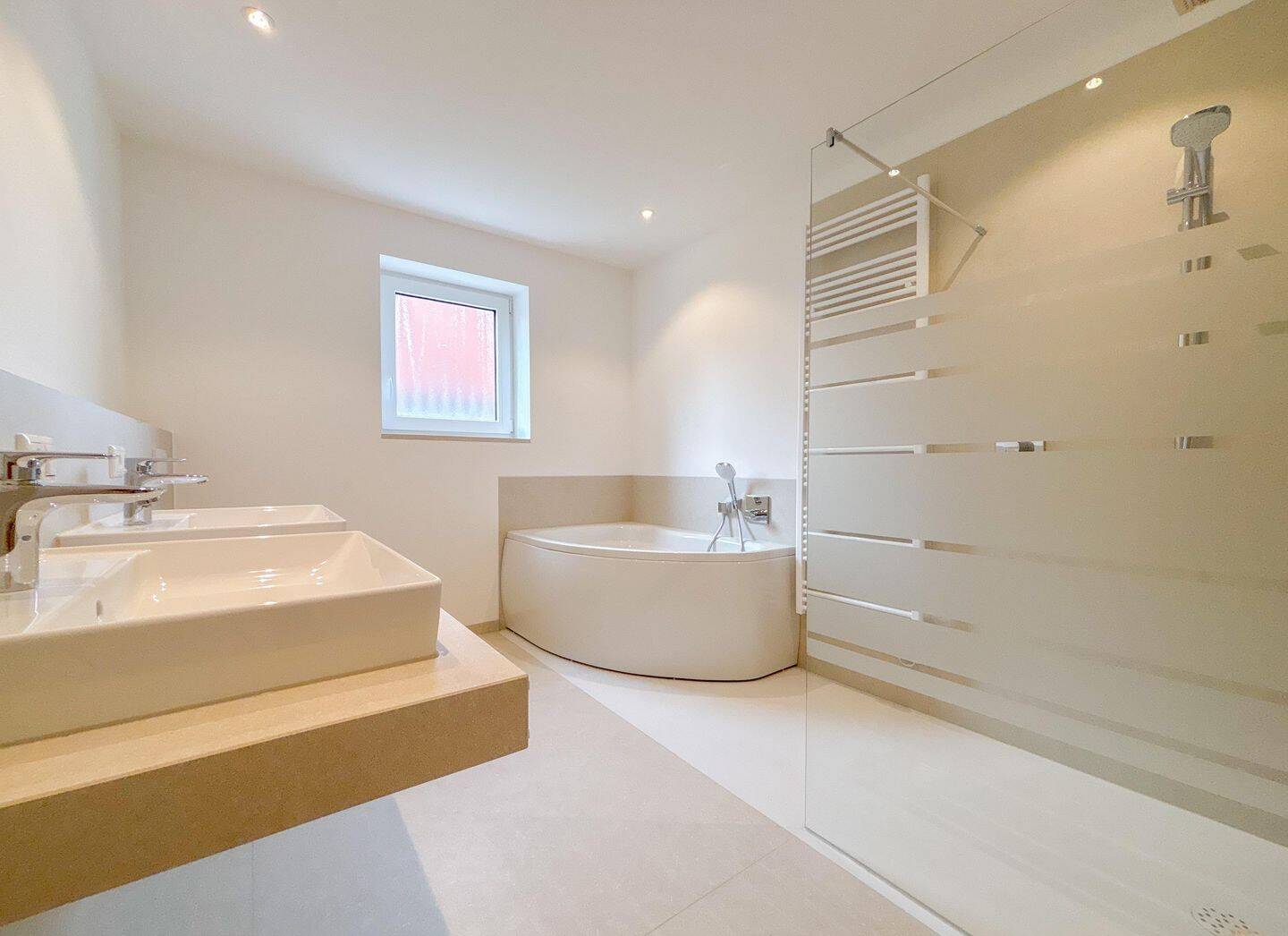 Immobilie in Genderkingen - Großzügiges Zweifamilienhaus mit Garage und Garten in Genderkingen zu verkaufen! - Bild 4