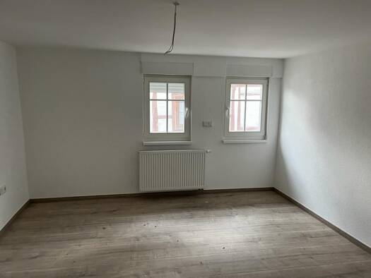 Einfamilienhaus zum Kauf 299.000 € 8 Zimmer 180 m² 130 m² Grundstück frei ab sofort Obernburg Obernburg a.Main 63785