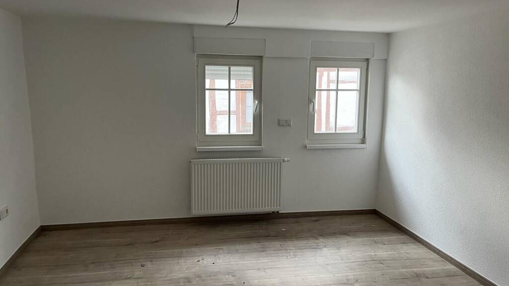 Einfamilienhaus zum Kauf 299.000 € 8 Zimmer 180 m² 130 m² Grundstück frei ab sofort Obernburg Obernburg a.Main 63785
