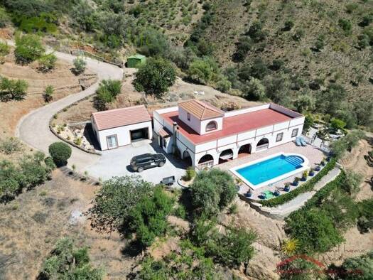 Villa zum Kauf 415.000 € 4 Zimmer 206 m² 15.600 m² Grundstück Sedella 29715