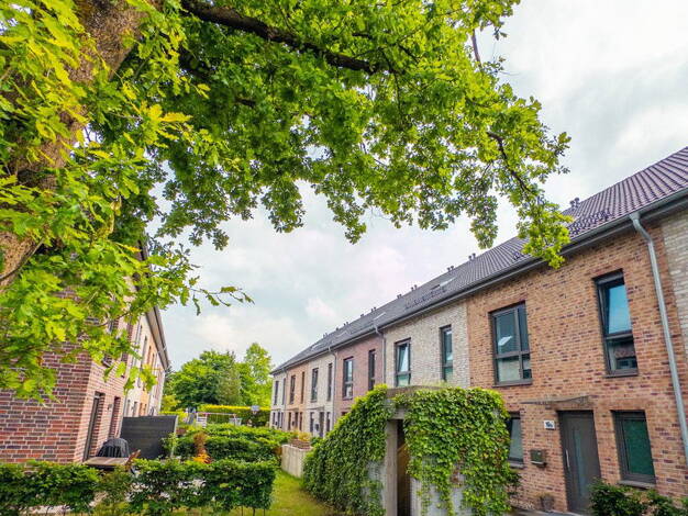 Reihenmittelhaus zum Kauf provisionsfrei 755.000 € 6 Zimmer 161,8 m² 163 m² Grundstück Garstedt Norderstedt 22850