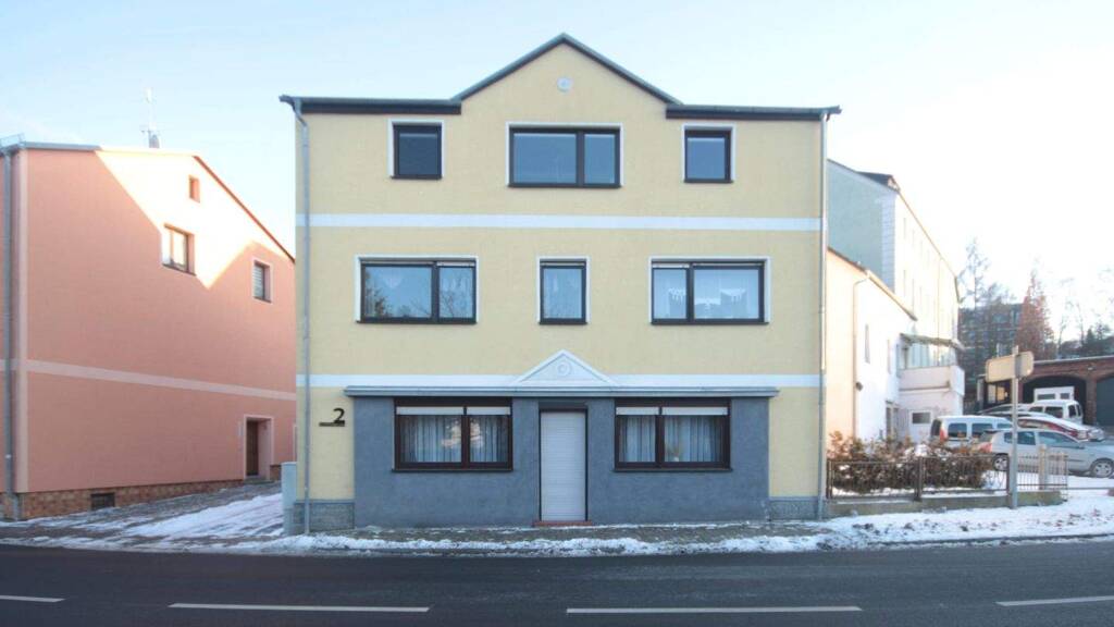 Mehrfamilienhaus zum Kauf 6 Zimmer 140 m² 252 m² Grundstück Greiz 07973