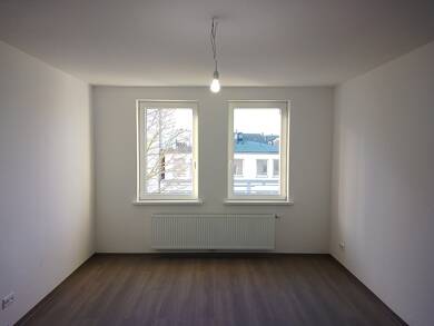 Wohnung zur Miete 490 € 2 Zimmer 65 m² 2. Geschoss frei ab sofort Hafenstraße 78 Lehe Bremerhaven 27576