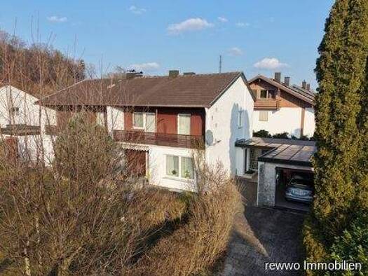 Doppelhaushälfte zum Kauf 419.000 € 4 Zimmer 116 m² 584 m² Grundstück Gendorf Burgkirchen an der Alz 84508