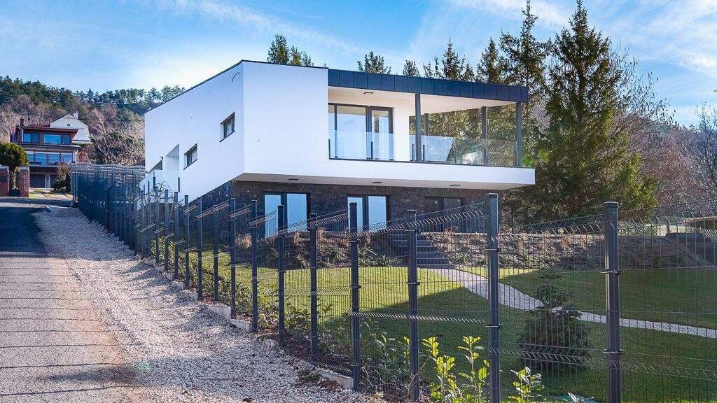 Haus zum Kauf - Erstbezug provisionsfrei 1.039.500 € 4 Zimmer 250 m² 1.000 m² Grundstück Gyenesdiás 8315