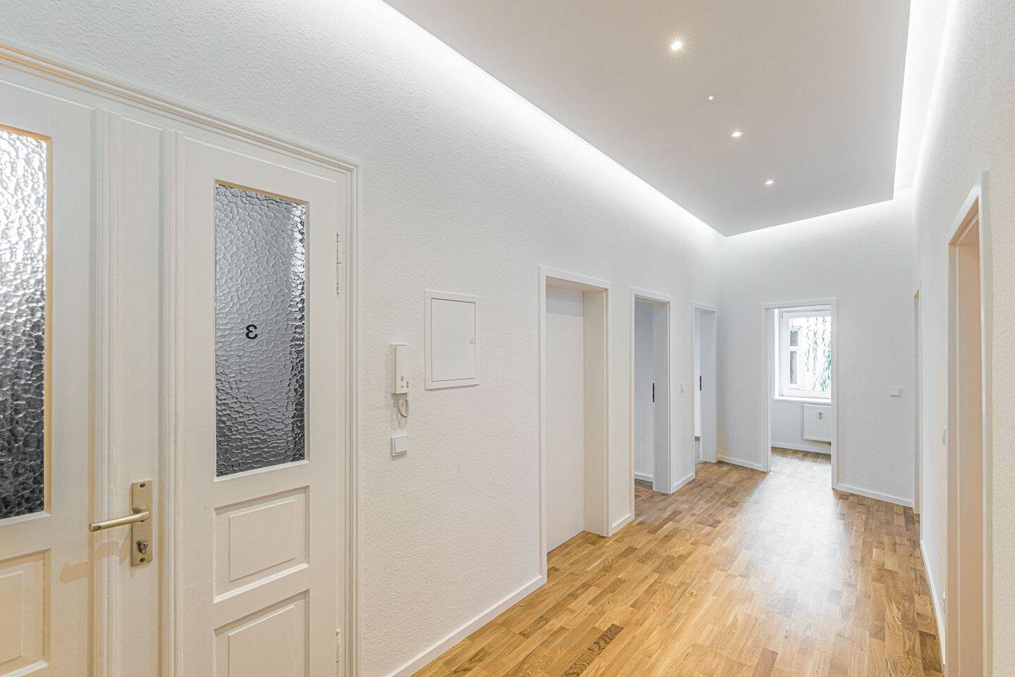 Mit Balkon & Wannenbad: 2,5-Zimmer-Wohnung in denkmalgeschütztem Altbau – Wiederitzscher Straße 25, 4155 Leipzig – Vorschaubild 6