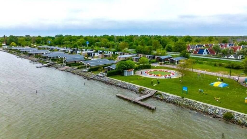 Einfamilienhaus zum Kauf 139.950 € 4 Zimmer 50 m² 320 m² Grundstück Zuiderdijk 1 Bovenkarspel 1611 MC