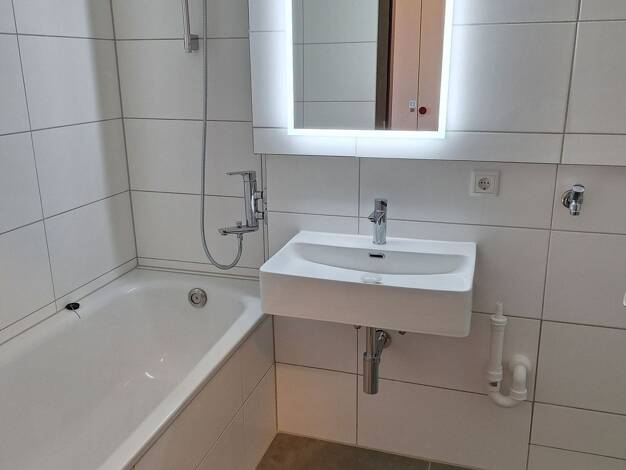 Wohnung zur Miete 1.099 € 3 Zimmer 85,4 m² 3. Geschoss frei ab sofort Schallershofer Straße 46 Stadtrandsiedlung Erlangen 91056