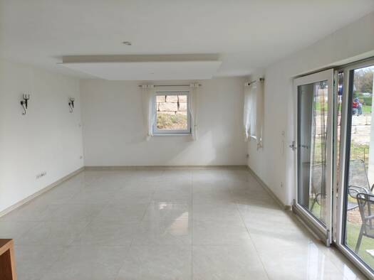 Maisonette zur Miete 1.700 € 5 Zimmer 143 m² Geschoss -1/4 frei ab 15.05.2026 Am Waldring 17 a Holzkram Rechtmehring 83562