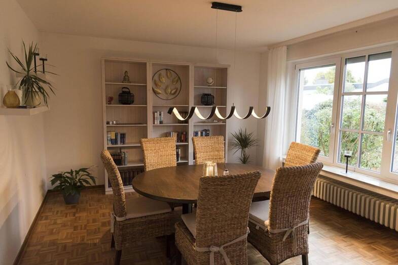 Haus zur Miete Wohnen auf Zeit 3.240 € 4 Zimmer 130 m² frei ab 01.08.2025 Erntestraße 24 Lustheide Bergisch Gladbach 51427