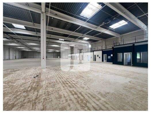 Lagerhalle zur Miete 6.740 m² Lagerfläche teilbar ab 3.345 m² Stellingen Hamburg 22525