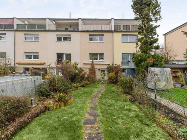 Reihenmittelhaus zum Kauf 599.000 € 4 Zimmer 102 m² 153 m² Grundstück Dornbusch Frankfurt am Main 60433