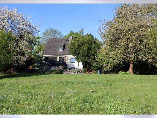 Einfamilienhaus zum Kauf 349.000 € 4 Zimmer 105 m² 2.670 m² Grundstück Jößnitz Plauen 08547