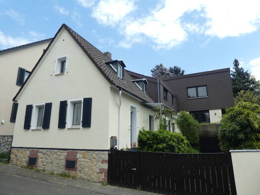 Mehrfamilienhaus zum Kauf 1.095.000 € 5 Zimmer 204 m² 698 m² Grundstück Bergen-Enkheim Bergen-Enkheim 60388
