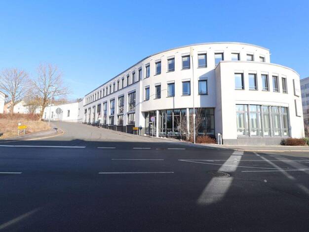 Produktionshalle zum Kauf 9.100 m² Lagerfläche Münchberg 95213