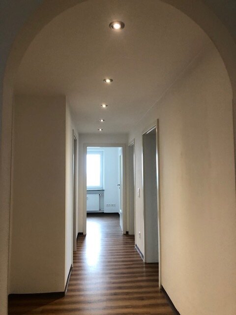 Wohnung zum Kauf als Kapitalanlage geeignet 299.000 € 5 Zimmer 129 m²<br/>Wohnfläche Altenberg Oberasbach 90522