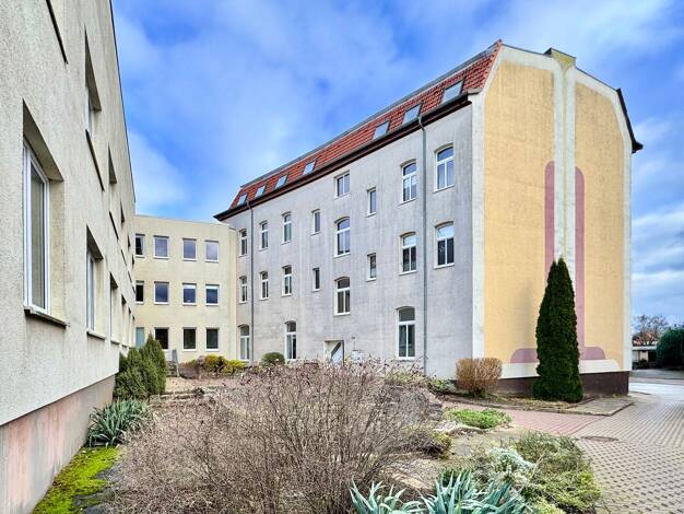 Mehrfamilienhaus zum Kauf als Kapitalanlage geeignet 995.000 € 2.031 m² 2.887 m² Grundstück Oschersleben Oschersleben 39387