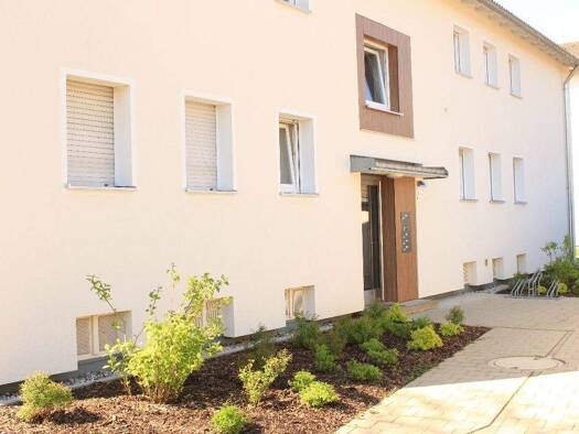 Wohnung zur Miete 751 € 3 Zimmer 68,3 m² 1. Geschoss frei ab 01.12.2025 Altenmarkter Straße 5 Heiligkreuz Trostberg 83308