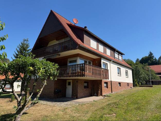 Mehrfamilienhaus zum Kauf 225.000 € 8 Zimmer 210 m² 1.881 m² Grundstück Allmershausen Bad Hersfeld 36251