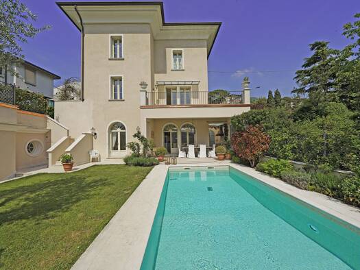 Villa zum Kauf 1.370.000 € 11 Zimmer 350 m² 200 m² Grundstück frei ab sofort Salò 25087