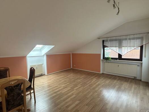 Wohnung zur Miete 790 € 2 Zimmer 66 m² Geschoss 2/3 frei ab sofort Unterfarrnbach Fürth 90766