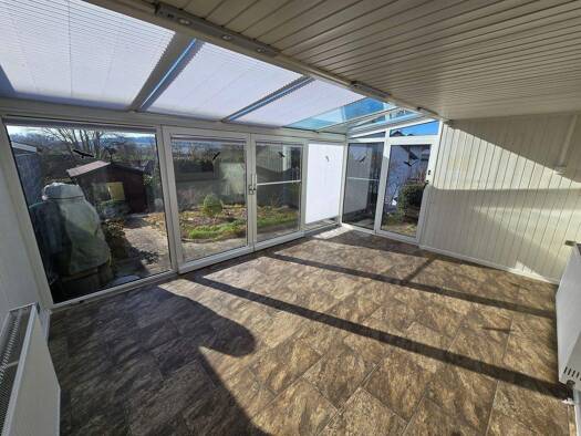 Haus zum Kauf 199.000 € 5,5 Zimmer 98 m² 420 m² Grundstück frei ab sofort Westuffeln Calden 34379