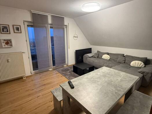 Wohnung zur Miete 750 € 3 Zimmer 80 m² Geschoss -3/3 frei ab 01.04.2026 Roßtal 90574