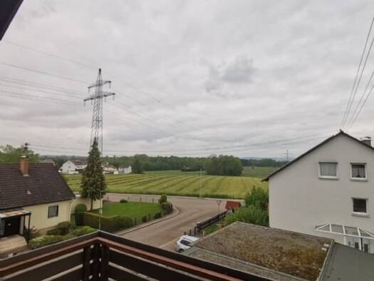 Wohnung zur Miete 900 € 4 Zimmer 90 m² Geschoss 3/3 frei ab 01.04.2026 Finningen Neu-Ulm 89233