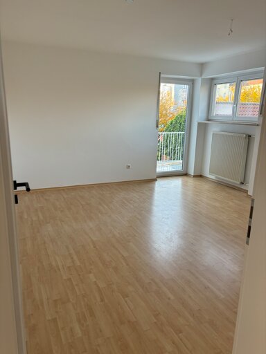 Reihenendhaus zur Miete 1.200 € 4 Zimmer 130 m² 342 m² Grundstück frei ab sofort Planungsbezirk 107 Straubing 94315