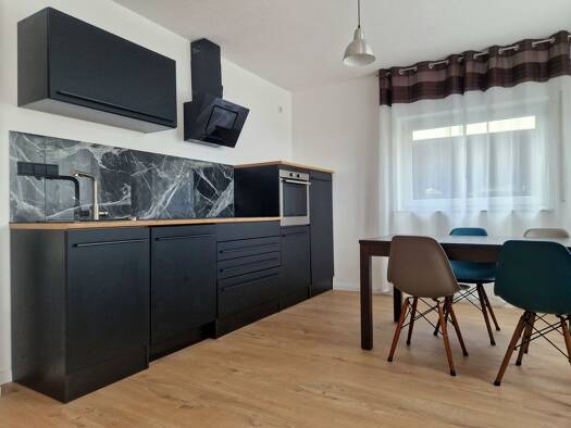 Terrassenwohnung zur Miete 1.150 € 2 Zimmer 74 m² Geschoss EG/2 frei ab sofort Büdesheim Schöneck 61137