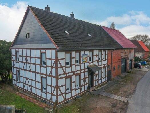 Einfamilienhaus zum Kauf 509.000 € 10 Zimmer 300 m² 1.793 m² Grundstück Herrhausen Seesen 38723