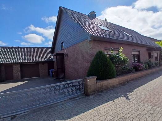 Einfamilienhaus zum Kauf 265.000 € 7 Zimmer 180 m² 1.366 m² Grundstück Didderse 38530