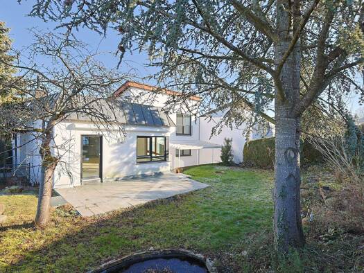 Mehrfamilienhaus zum Kauf 890.000 € 6,5 Zimmer 186 m² 499 m² Grundstück Stetten Leinfelden-Echterdingen 70771