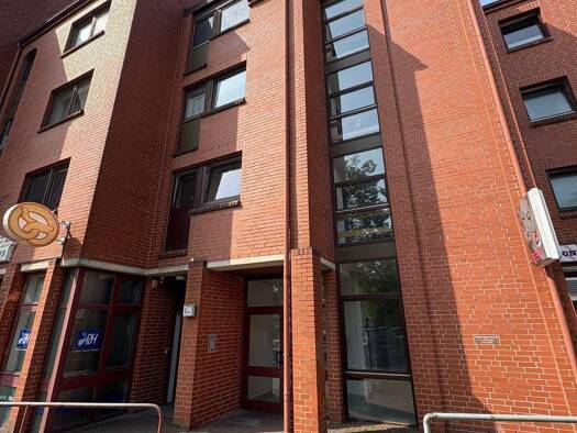 Wohnung zur Miete 860 € 3 Zimmer 90,5 m² 3. Geschoss frei ab 01.12.2025 Stade 21682