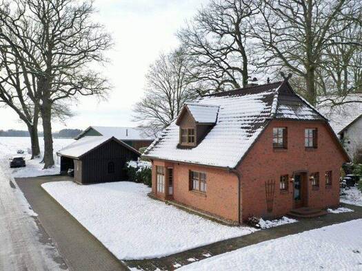 Einfamilienhaus zum Kauf 575.000 € 4 Zimmer 132 m² 2.592 m² Grundstück Hesedorf Gyhum / Hesedorf 27404