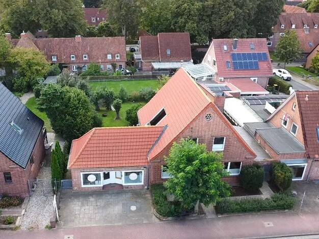 Haus zum Kauf 489.000 € 8 Zimmer 143,4 m² 668 m² Grundstück frei ab 01.05.2026 Mölln 23879