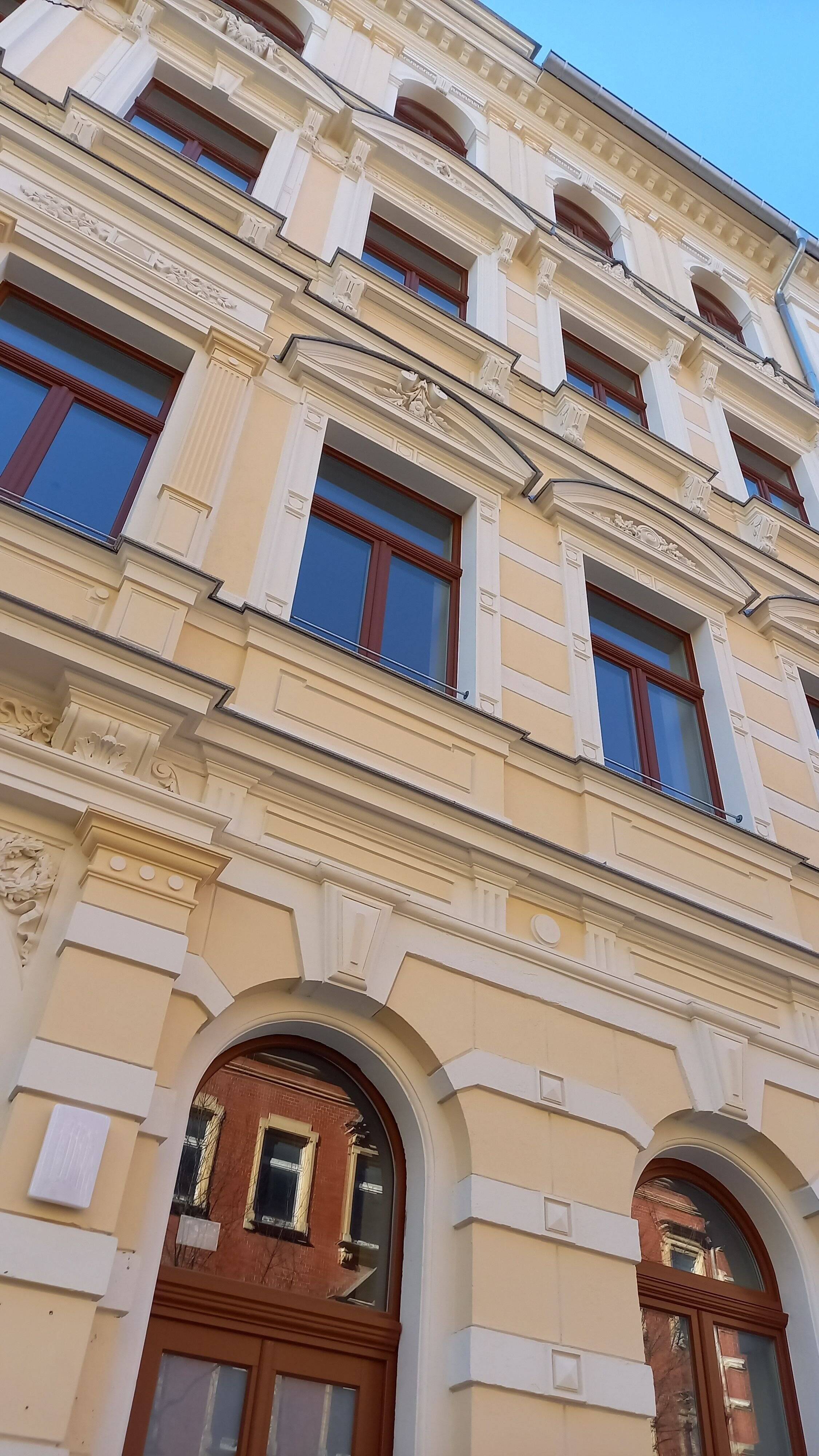 2-Raum-Appartment mit Küche, Lichtsystem, Design- Bad, Aufzug, Waschsalon – An der Markthalle 11, 9111 Chemnitz – Vorschaubild 2
