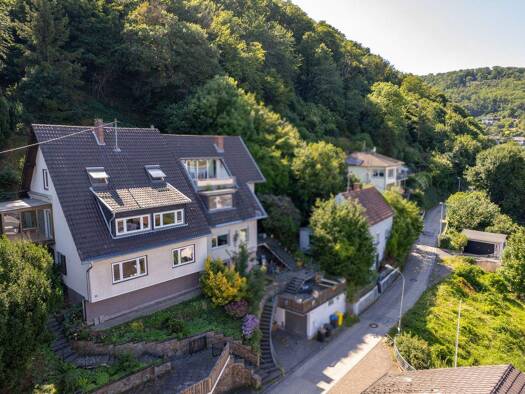 Haus zum Kauf 275.000 € 7 Zimmer 176 m² 2.734 m² Grundstück Brohl Brohl-Lützing 56656