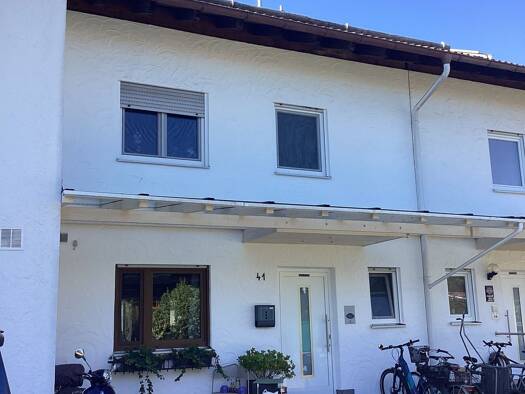 Reihenmittelhaus zum Kauf 659.000 € 5 Zimmer 145 m² 192 m² Grundstück frei ab 01.02.2027 Großkarolinenfeld Großkarolinenfeld 83109