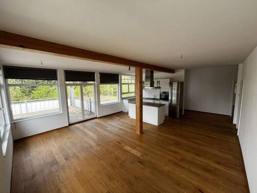 Wohnung zum Kauf 389.000 € 3,5 Zimmer 125 m² Geschoss EG/4 frei ab sofort Hermann-Voland-Straße Königsfeld Königsfeld im Schwarzwald 78126