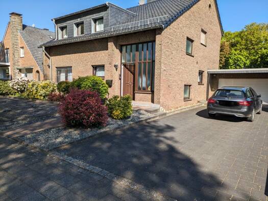 Terrassenwohnung zur Miete 1.350 € 4 Zimmer 93 m² Geschoss EG/2 frei ab sofort Eicken Mönchengladbach 41063