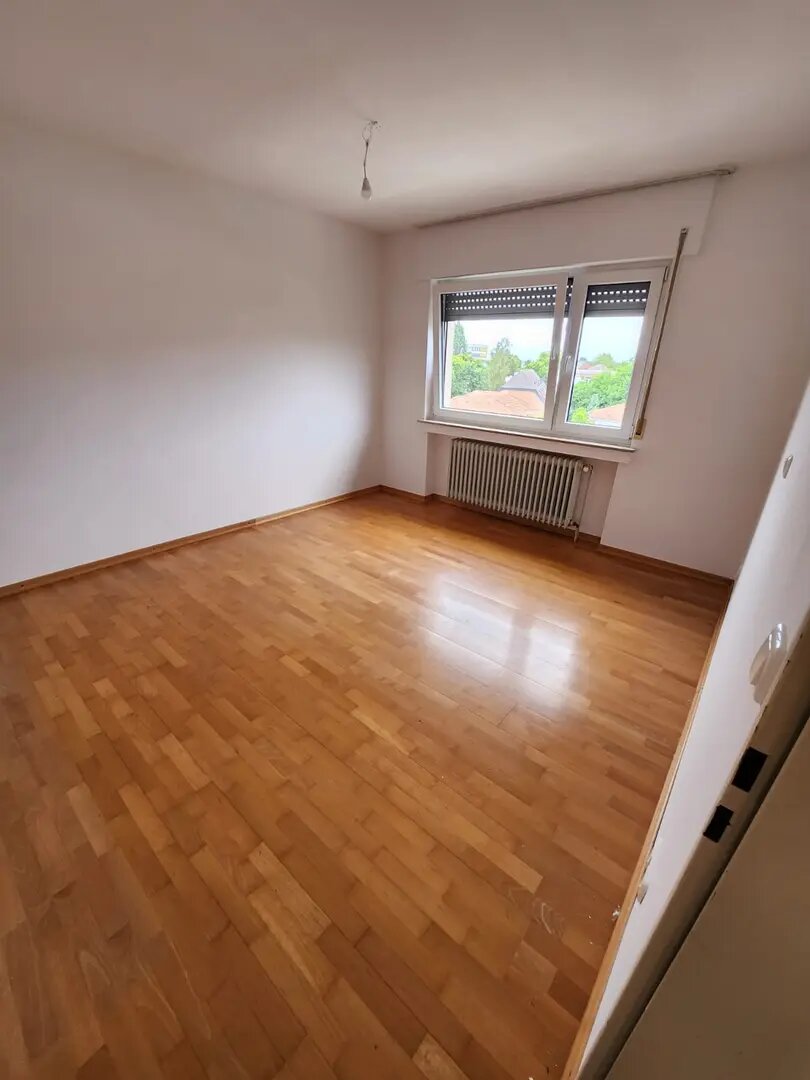 Wohnung zur Miete 700 € 3 Zimmer 110 m²<br/>Wohnfläche ab sofort<br/>Verfügbarkeit Piusstraße Stadtkern - Südost Düren 52355