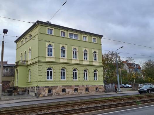 Wohnung zur Miete 846 € 4 Zimmer 141 m² 2. Geschoss frei ab sofort Gartenstraße 12 Gotha 99867