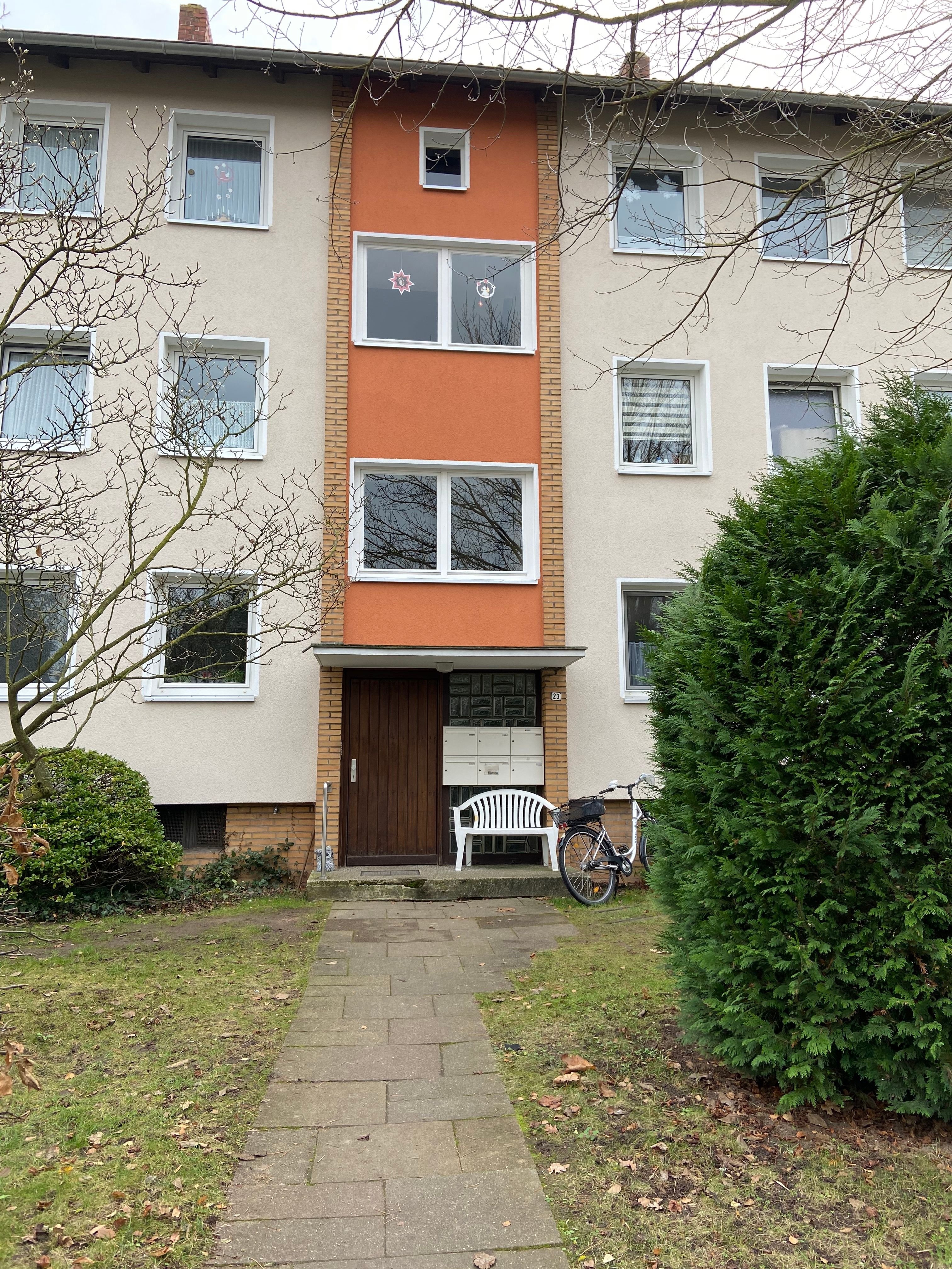 Wohnung zur Miete 660 € 4 Zimmer 88 m²<br/>Wohnfläche 2.<br/>Geschoss 01.01.2025<br/>Verfügbarkeit Berliner Str. 23 Ilten Sehnde 31319