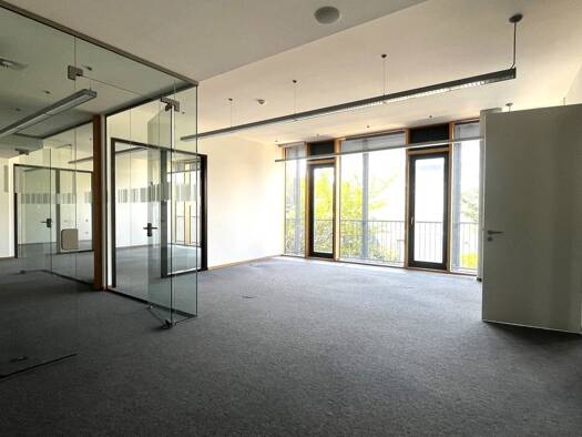 Bürofläche zur Miete 1.316 m² Bürofläche teilbar ab 426 m² Thalheim Bitterfeld-Wolfen 06766